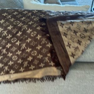 Brown scarf